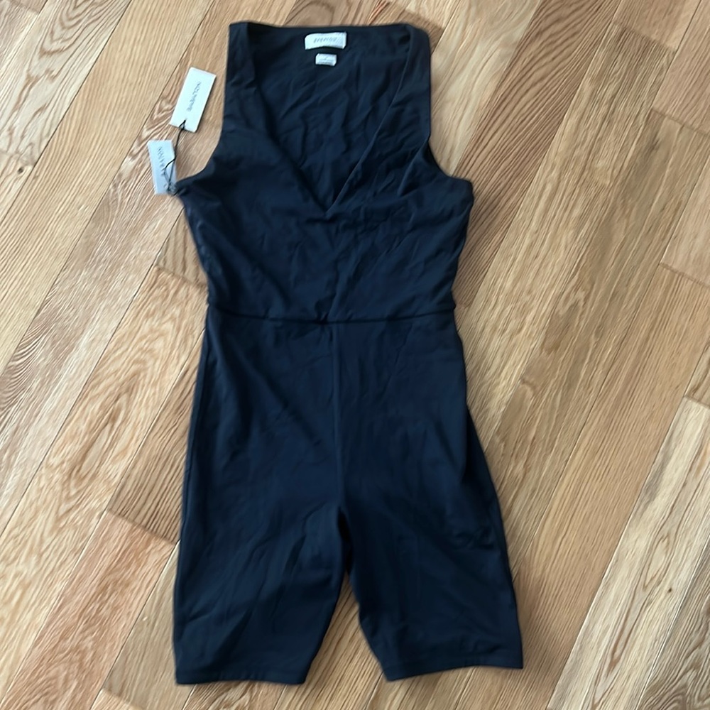 NWT babaton v neck contour body suit